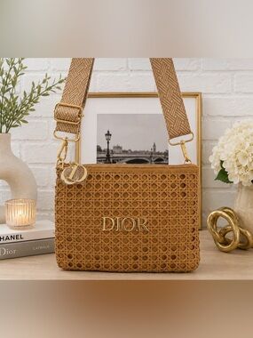 Dior Woven Beauty Bag Gwp item vip item NEW Item!!